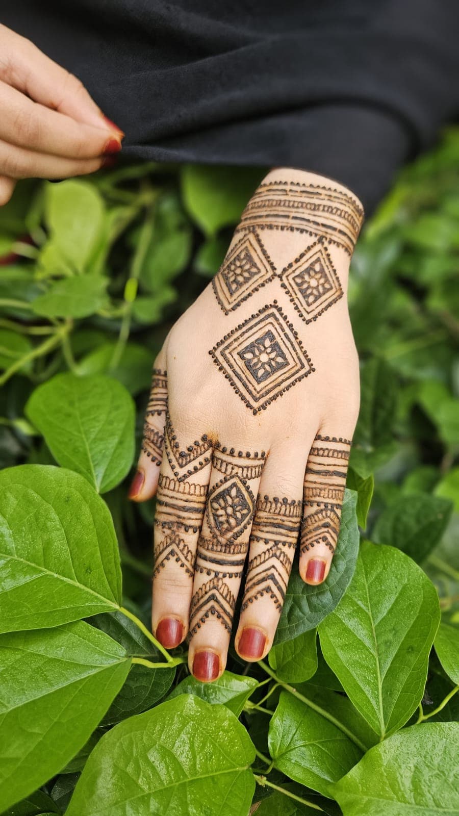 Mehndi result for Sumayya